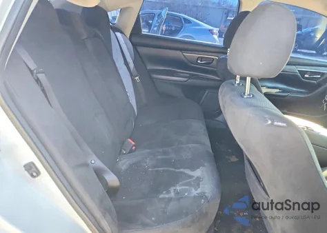 2015 Nissan Altima 2.5 z USA, uszkodzony, nr VIN 1N4AL3AP3FC576283